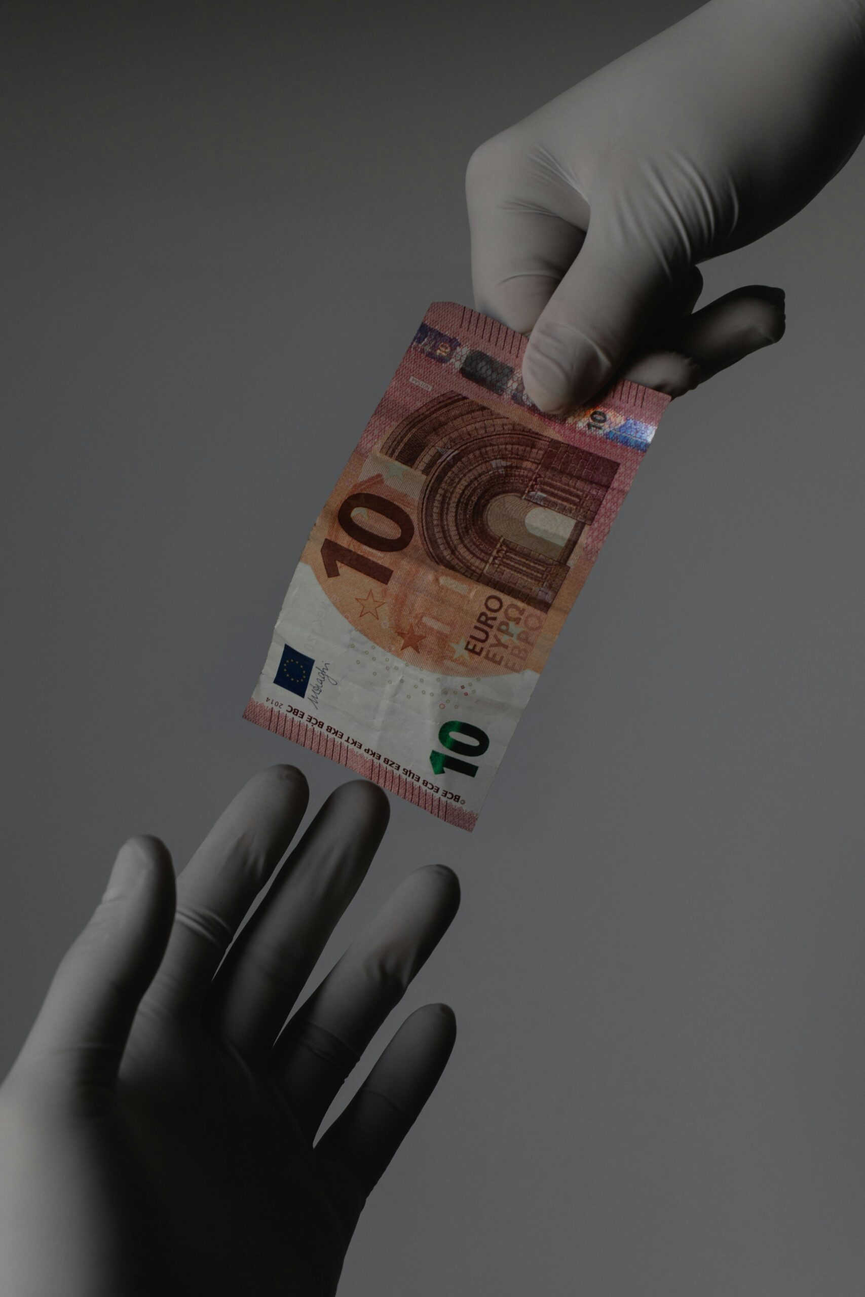 Is It Safe to Lend Money with a Promissory Note? Discover Risks!