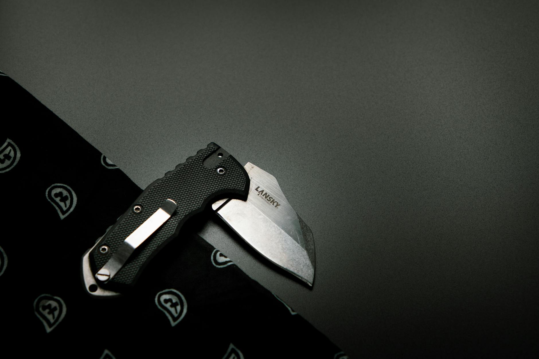 UK Knife Carry Laws: 13 Inches Maximum Blade Length