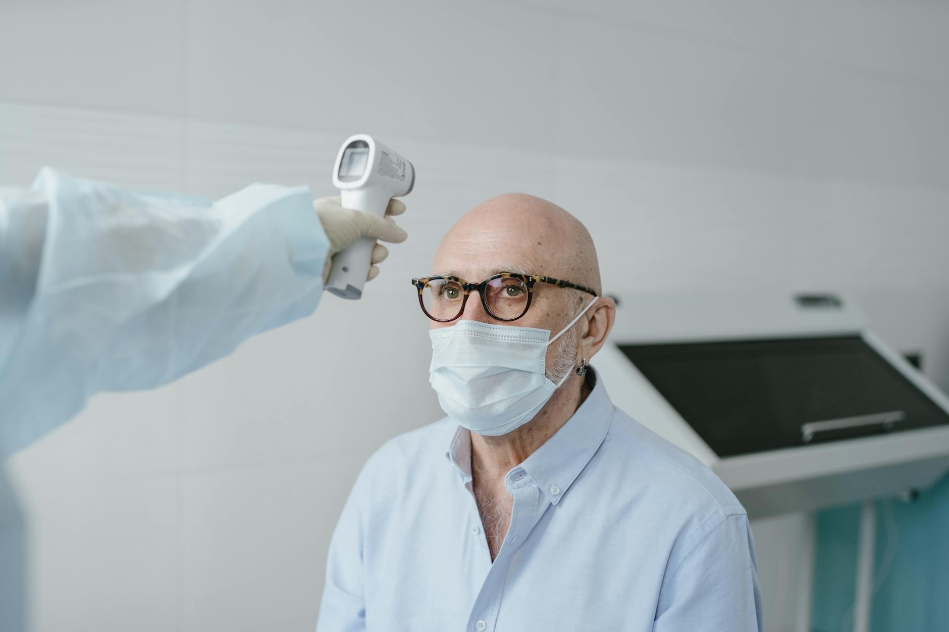 Contact Visits Decline by 30% Amid Shift to Non-Contact Healthcare Interactions