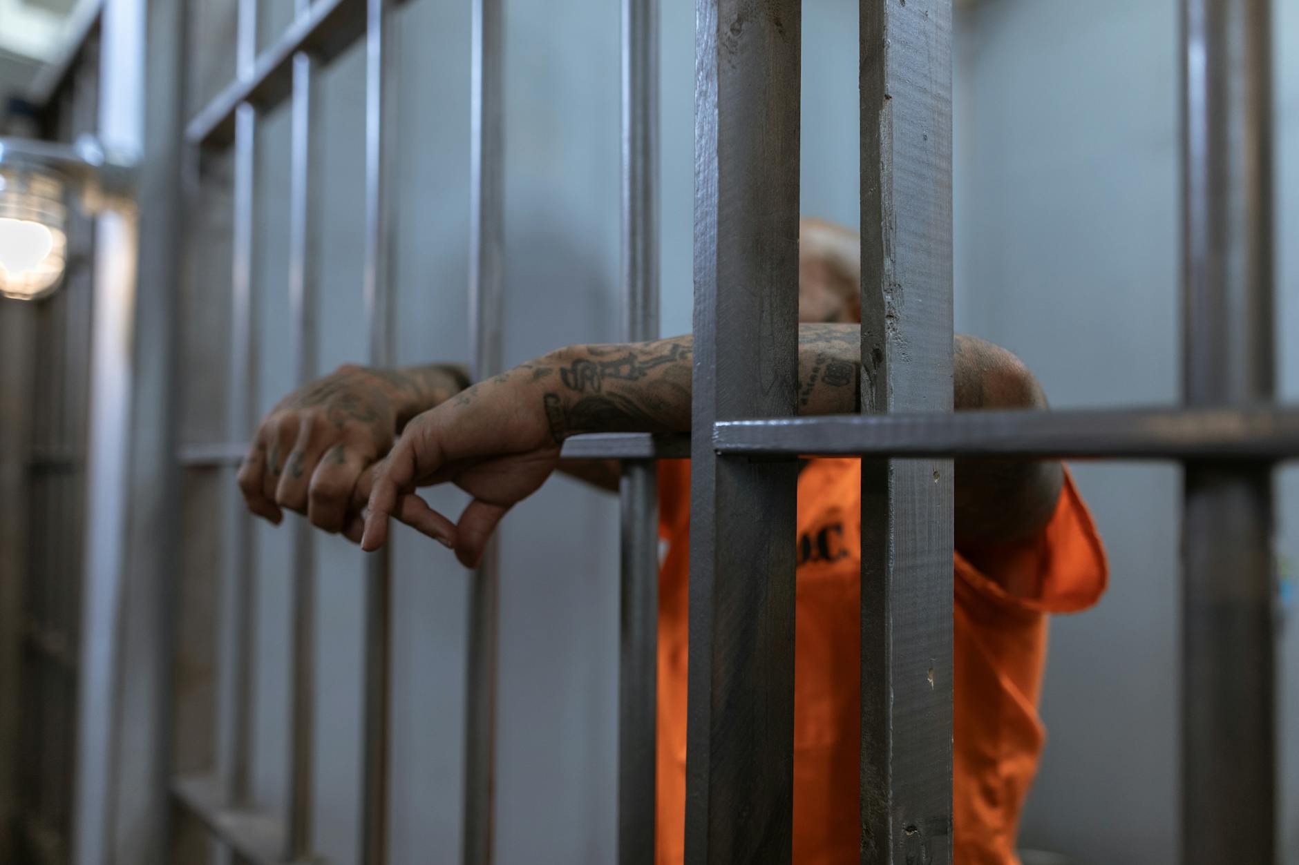 California Prisons Home to Over 100 Active Gangs: A Growing Concern